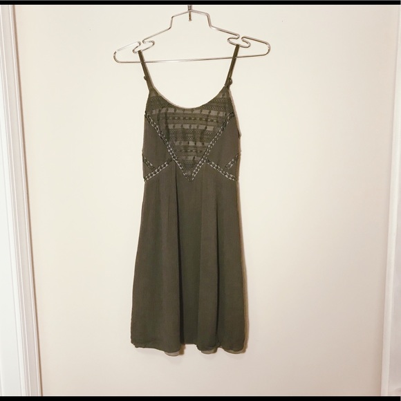 Lulus olive green dress size S, never worn - Picture 2 of 6